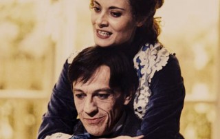 Una foto di scena con Toni Bertorelli