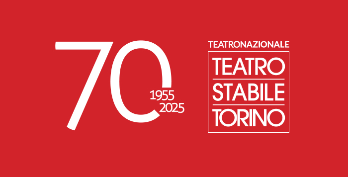 La Mole Antonelliana si iIllumina per festeggiare i 70 anni del Teatro Stabile di Torino